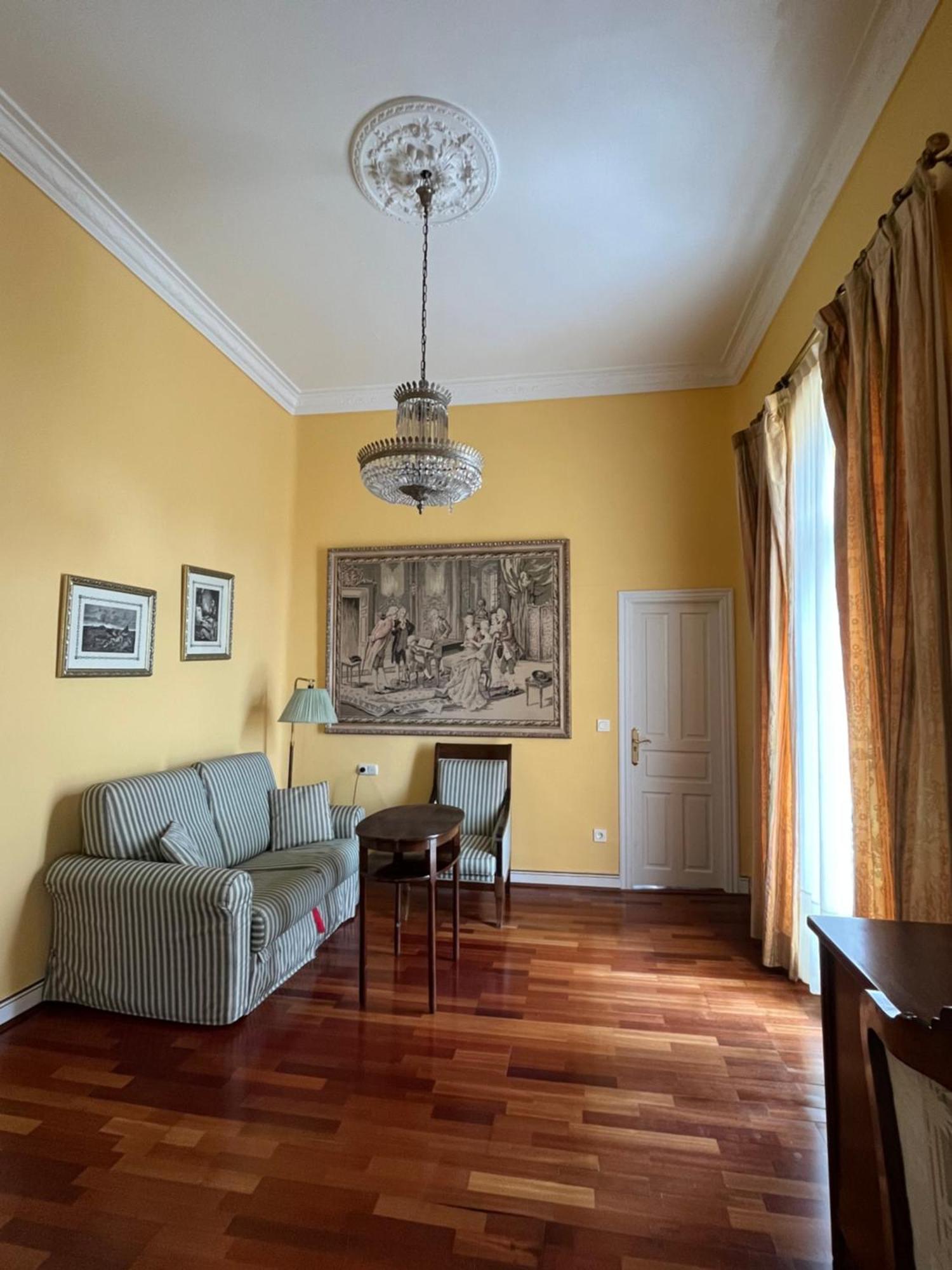 Hotel Palacete Penalba Кастрополь Екстер'єр фото